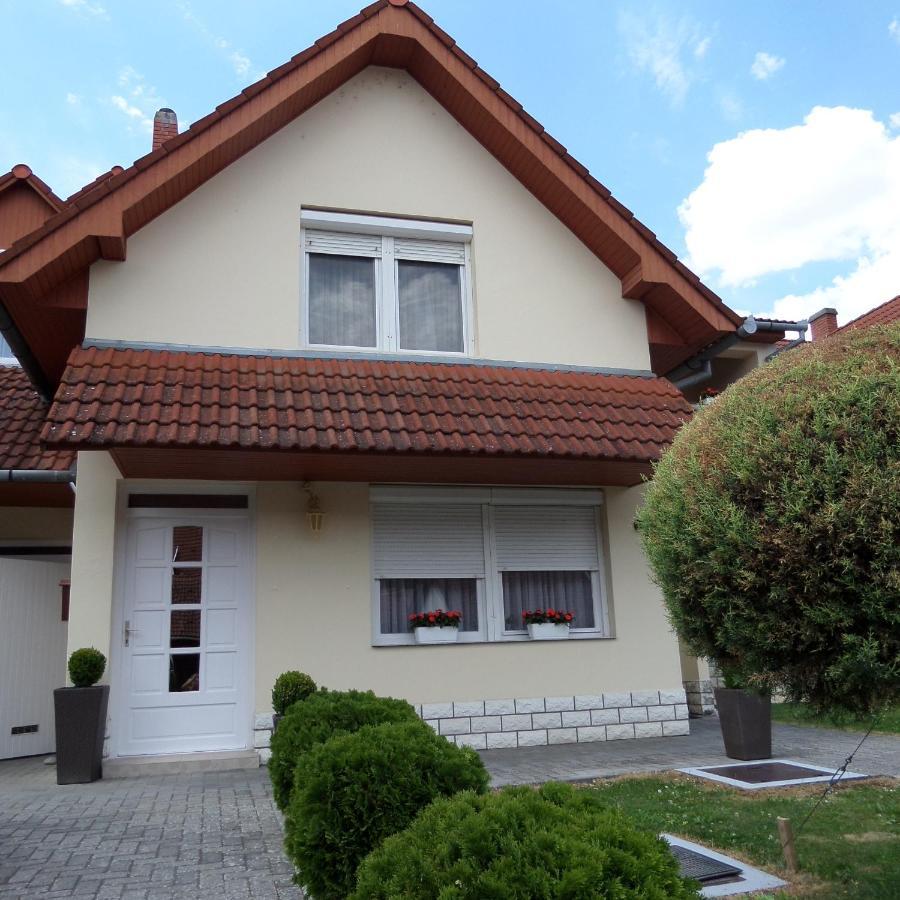 Silent Apartmanhaz Harkány Zewnętrze zdjęcie
