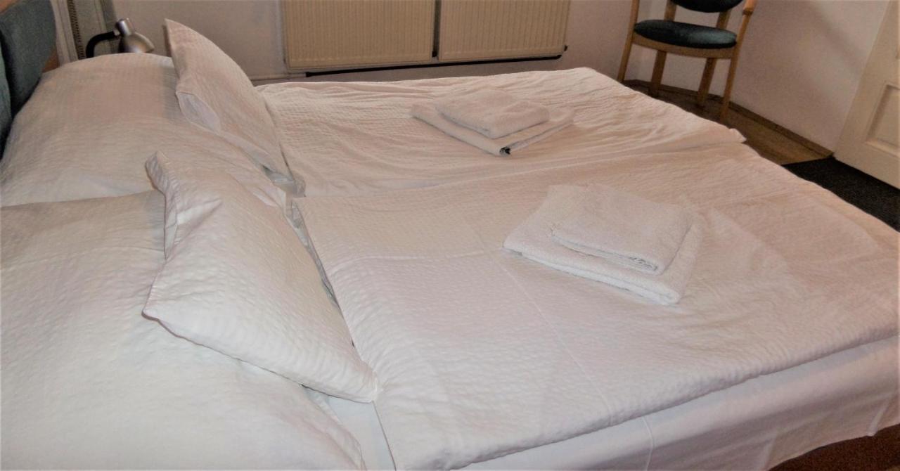 Silent Apartmanhaz Harkány Zewnętrze zdjęcie